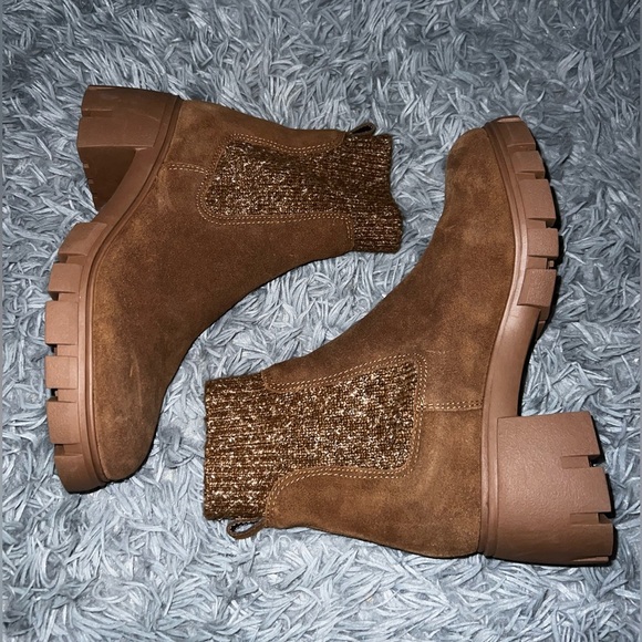 Steve Madden hayle platform chelsea boot in CHESTNUT SUEDE - Picture 1 of 8